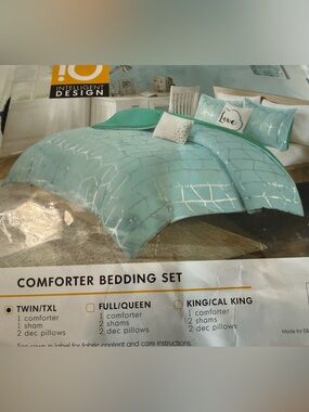 I.D. Twin XL Aqua/Silver Metallic Print 4-pc Comforter Set